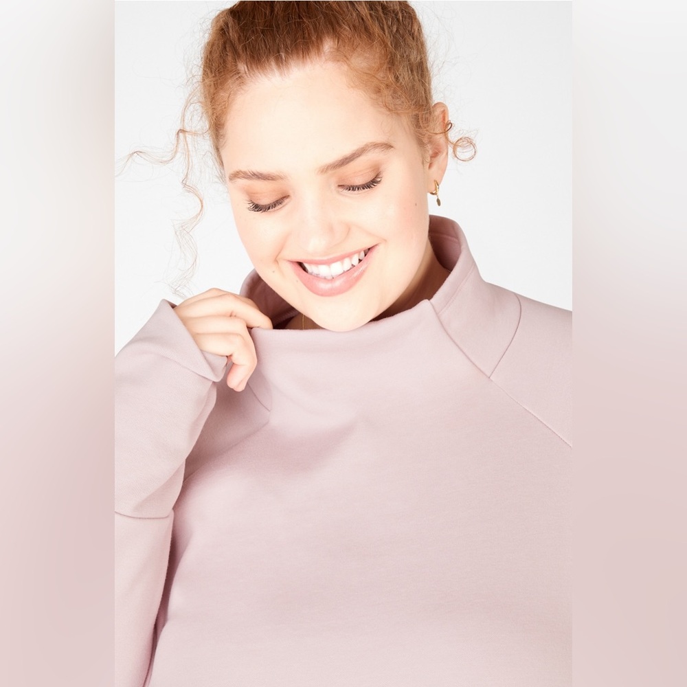 NWOT Fabletics Zaylee Funnel Neck Tunic